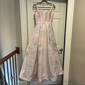Wedding Guest/Prom/Occasion Dress